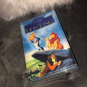 NWT VHS LION KING CLUTCH